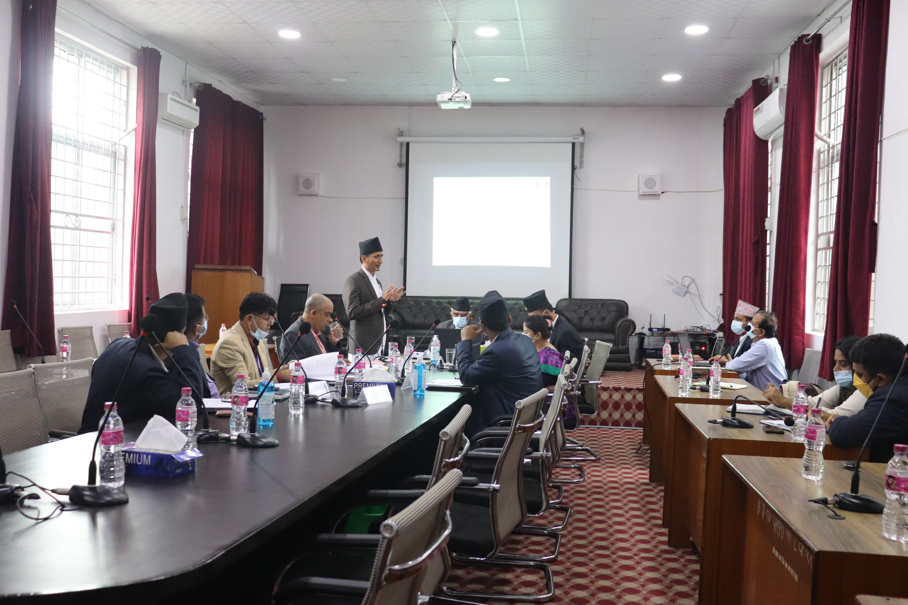 प्रदेश नीति तथा योजना आयोगको १२ ‍‍औं पूर्ण बैठकका केही झलकहरु